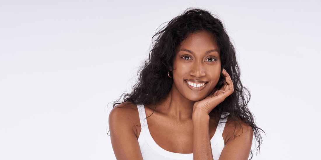 Comment prendre soin d’une peau grasse déshydratée ?